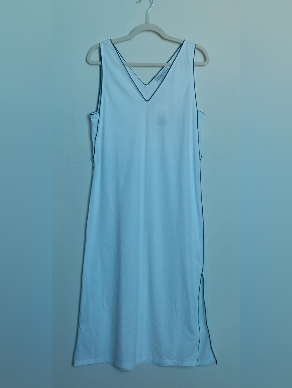 Laurence Tavernier Simple V-Neck Long Nightdress - White With Green Trim